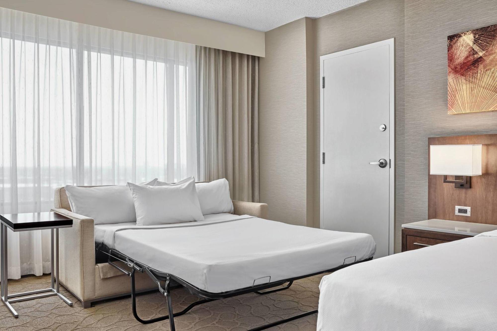 Hotel Delta By Marriott South Conference Centre